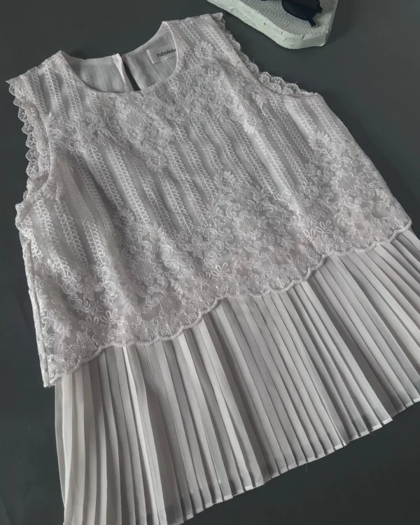 Yelsa Sleeveless foto 1