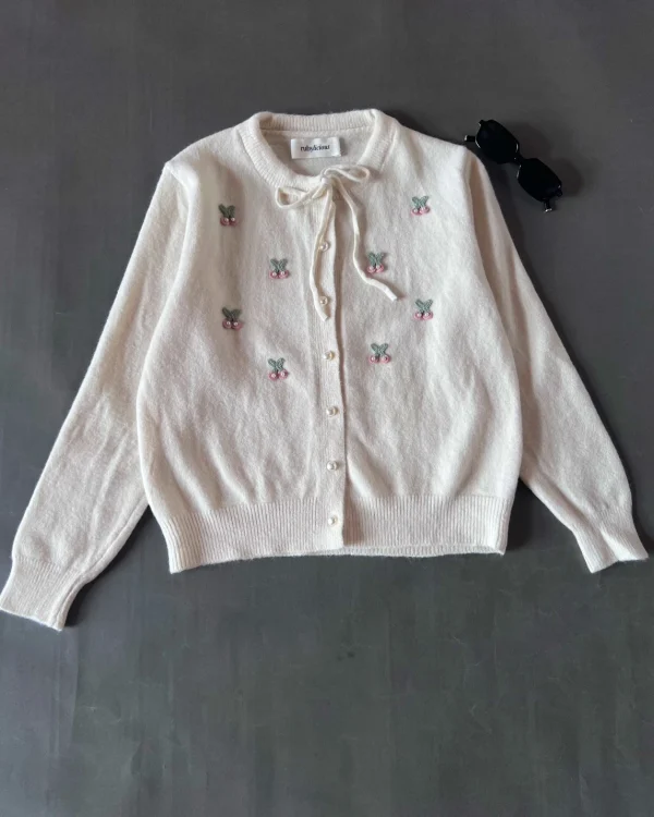 Caska Cardi foto 4