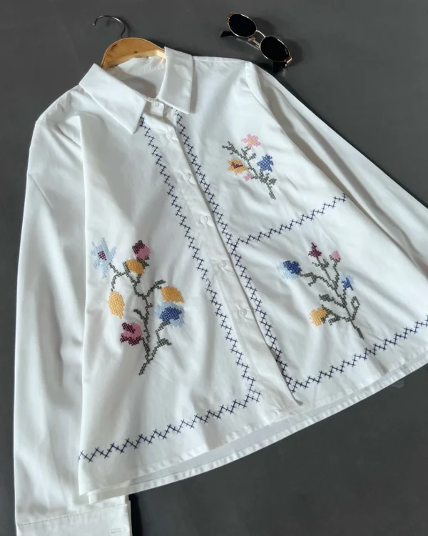 Clyda Shirt foto 1