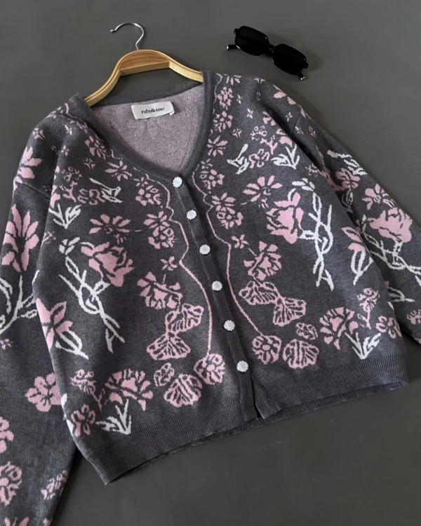 Icesya Cardi foto 3